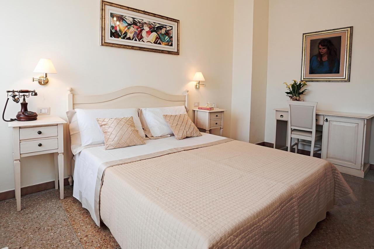 Il Castello Guest House Sassari Exterior photo